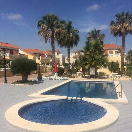Torrevieja, La Torreta Ground Floor Apartment With Large Private Patio Garden Eksteriør billede