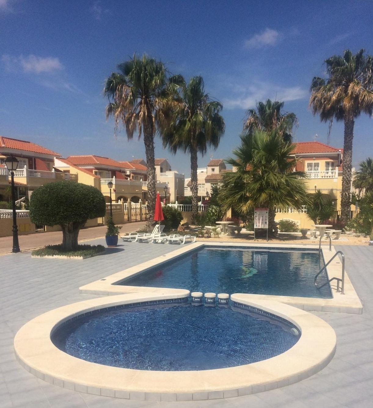 Torrevieja, La Torreta Ground Floor Apartment With Large Private Patio Garden Eksteriør billede