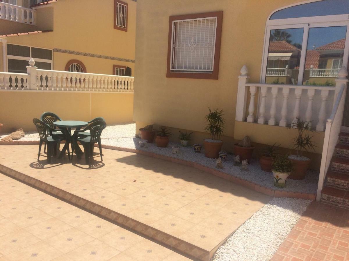 Torrevieja, La Torreta Ground Floor Apartment With Large Private Patio Garden Eksteriør billede